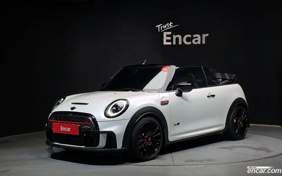 MINI Cooper S Convertible JCW 2024 — photo 1, buy with delivery to Moscow
