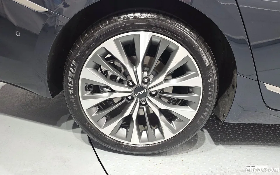 Kia K8 2.5 2WD 2023 — thumbnail 2