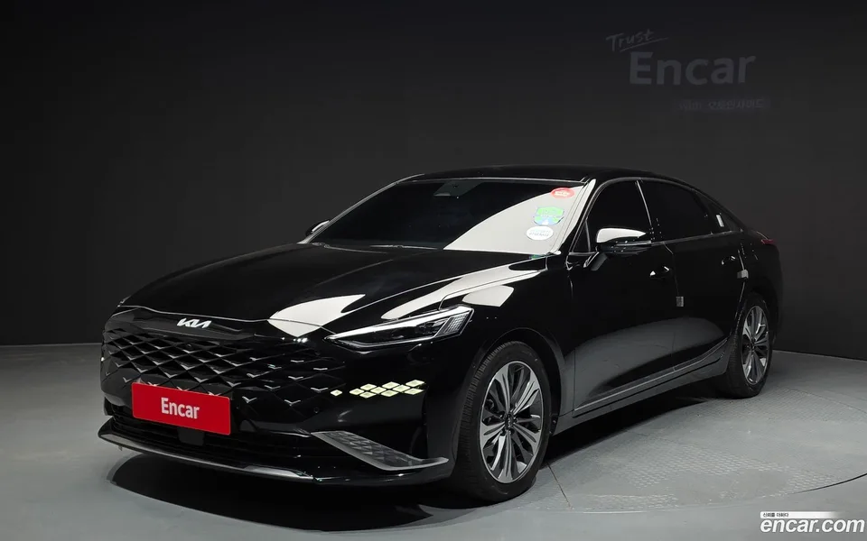 Kia K8 Hybrid 2022 — photo 1, buy with delivery to Moscow