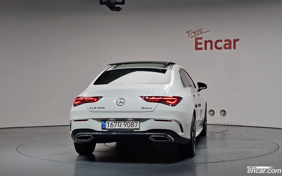 Mercedes-Benz CLA-Class CLA250 4MATIC 2023 — thumbnail 4