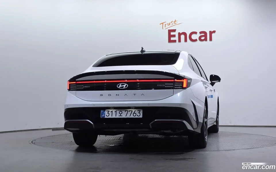 Hyundai Sonata The Edge Hybrid 2025 — thumbnail 4