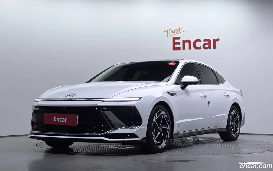 Hyundai Sonata The Edge Hybrid 2025 — photo 1, buy with delivery to Moscow