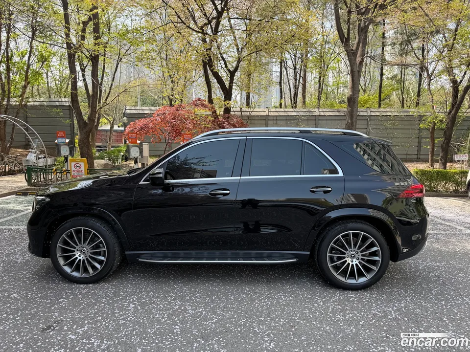 Mercedes-Benz GLE-Class GLE450 4MATIC 2025 — photo 1, buy with delivery to Moscow
