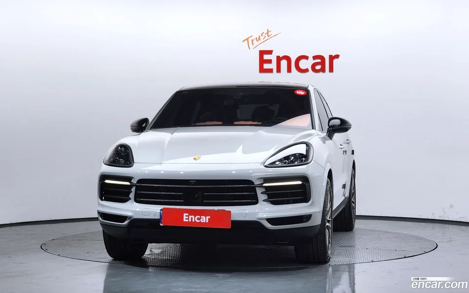 Porsche Cayenne 3.0 2023 — thumbnail 3