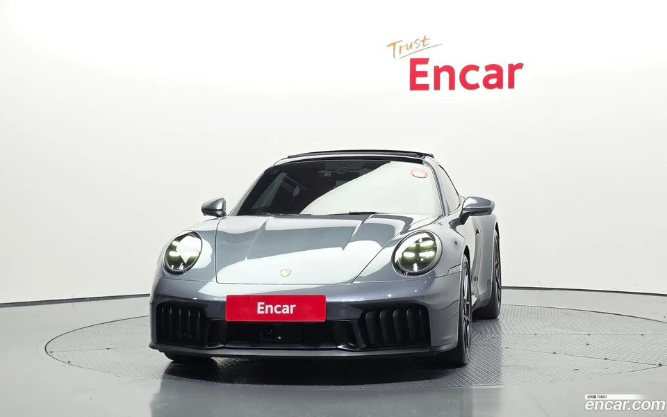 Porsche 911 (992) GTS 2025 — thumbnail 3