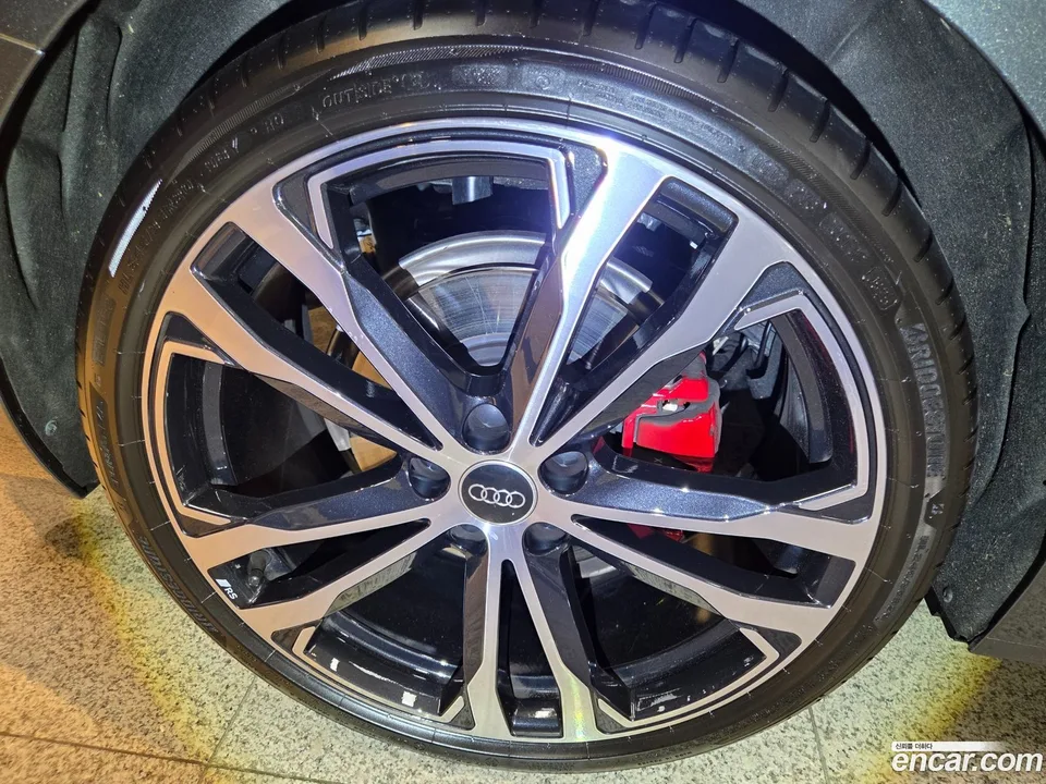Audi A5 40 TFSI S Line 2025 — thumbnail 2