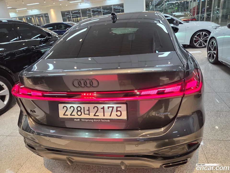 Audi A5 40 TFSI S Line 2025 — thumbnail 4