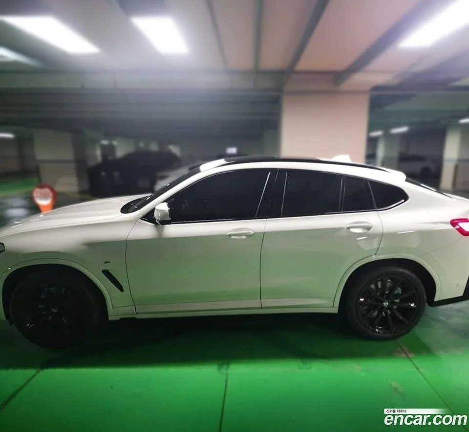 BMW X4 xDrive20i M 2025 — thumbnail 3