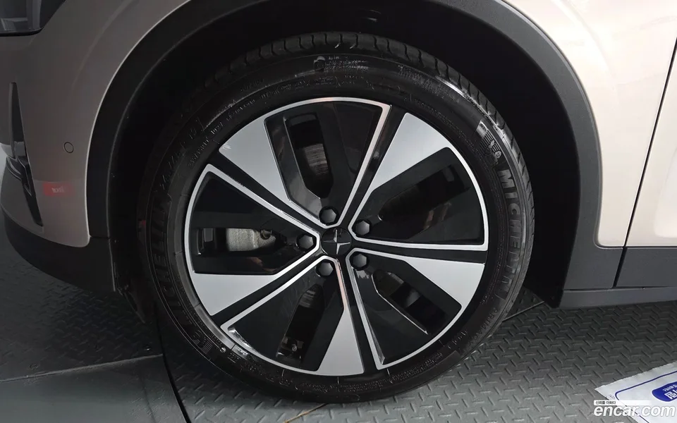 Polestar Polestar 2 2022 — thumbnail 2