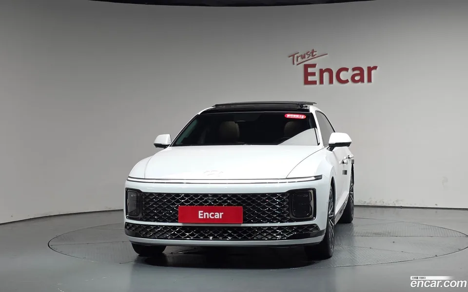 Hyundai Grandeur Hybrid 2023 — thumbnail 3