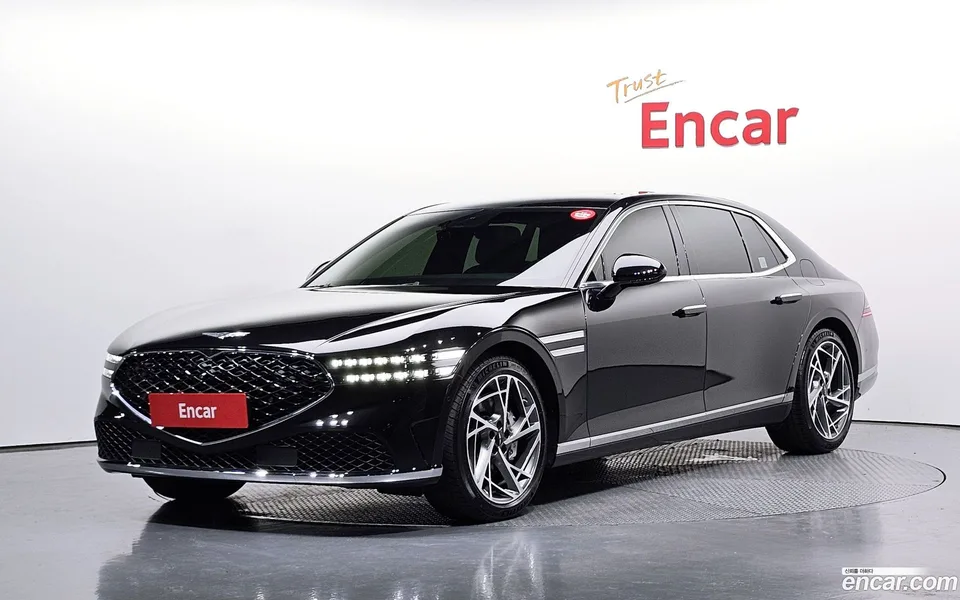Genesis G90 3.5 AWD 2022 — photo 1, buy with delivery to Moscow