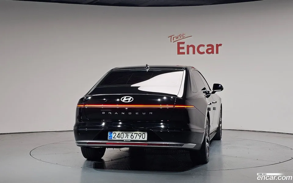 Hyundai Grandeur 2.5 2WD 2023 — thumbnail 4