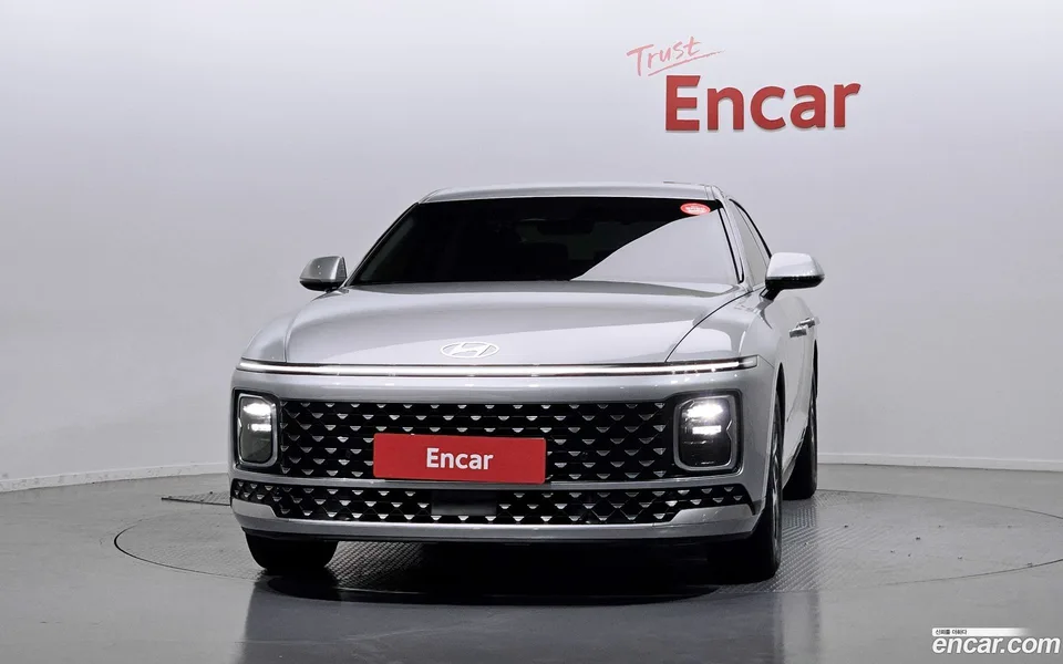 Hyundai Grandeur 2.5 2WD 2023 — thumbnail 3
