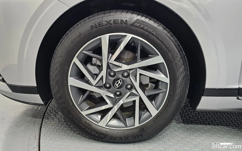 Hyundai Grandeur 2.5 2WD 2023 — thumbnail 5