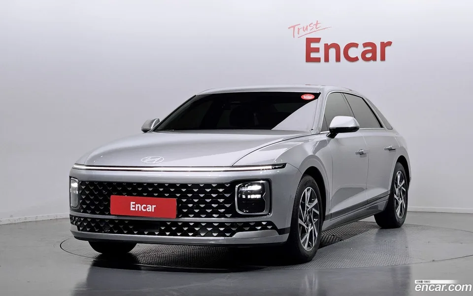 Hyundai Grandeur 2.5 2WD 2023 — photo 1, buy with delivery to Moscow