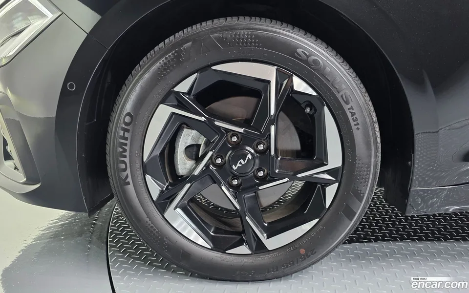 Kia K5 2.0 2024 — thumbnail 2