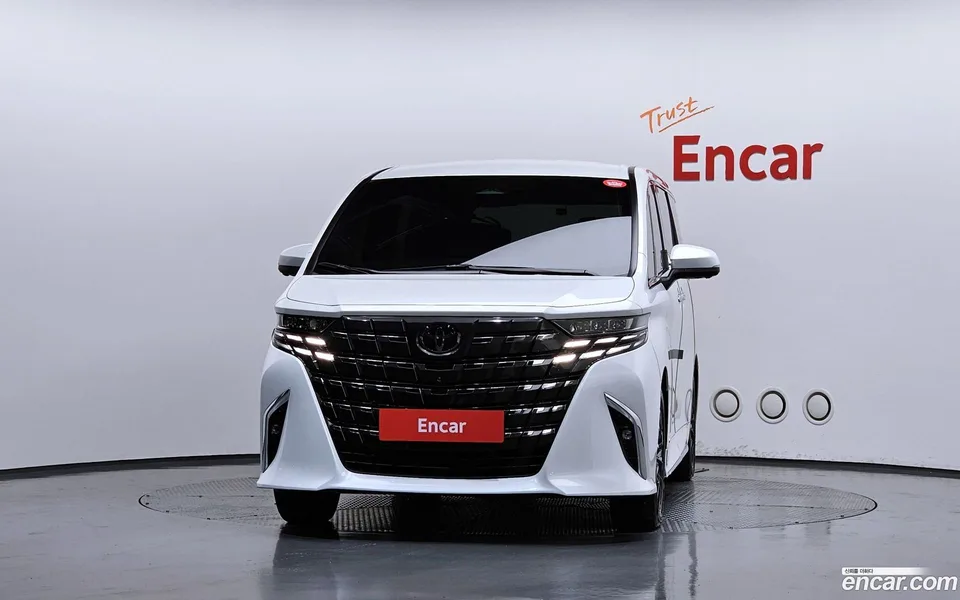 Toyota Alphard 2.5 HEV AWD 2024 — thumbnail 3