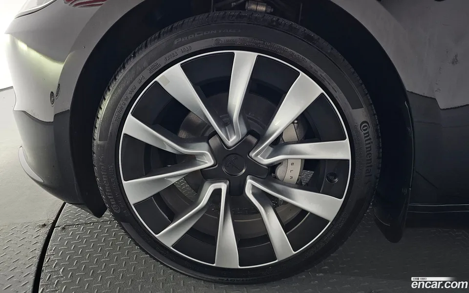 Tesla Model 3 AWD 2024 — thumbnail 5