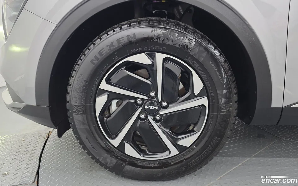 Kia Sportage Hybrid 4WD 2022 — миниатюра 5