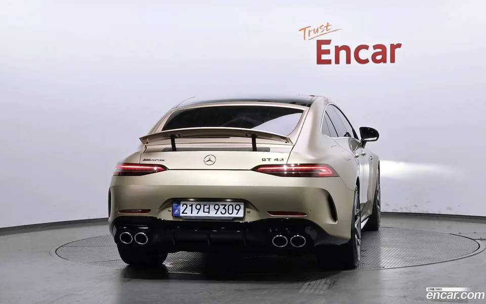 Mercedes-Benz AMG GT 4 43 4MATIC+ 2023 — thumbnail 4