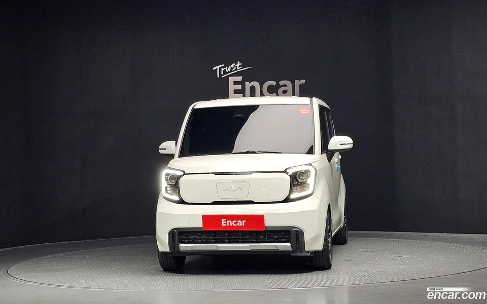 Kia Ray EV 2023 — thumbnail 3