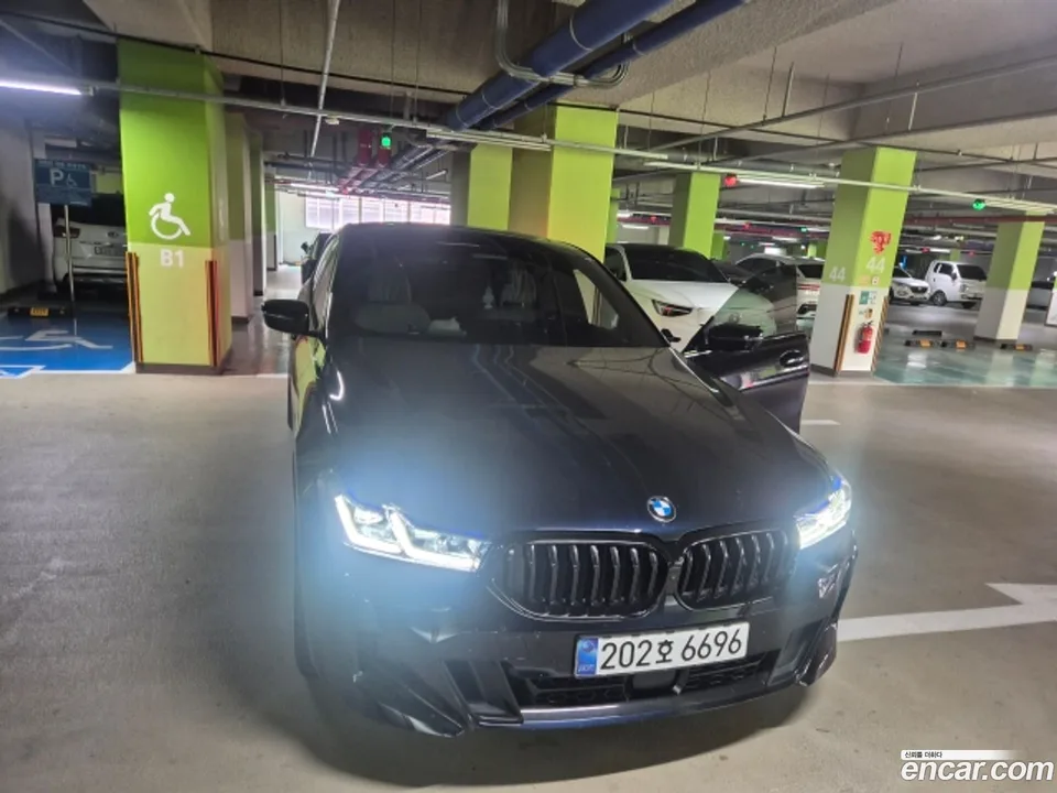 BMW 6 Series GT 630i xDrive M 2024 — фото 1, купить с доставкой в Москву