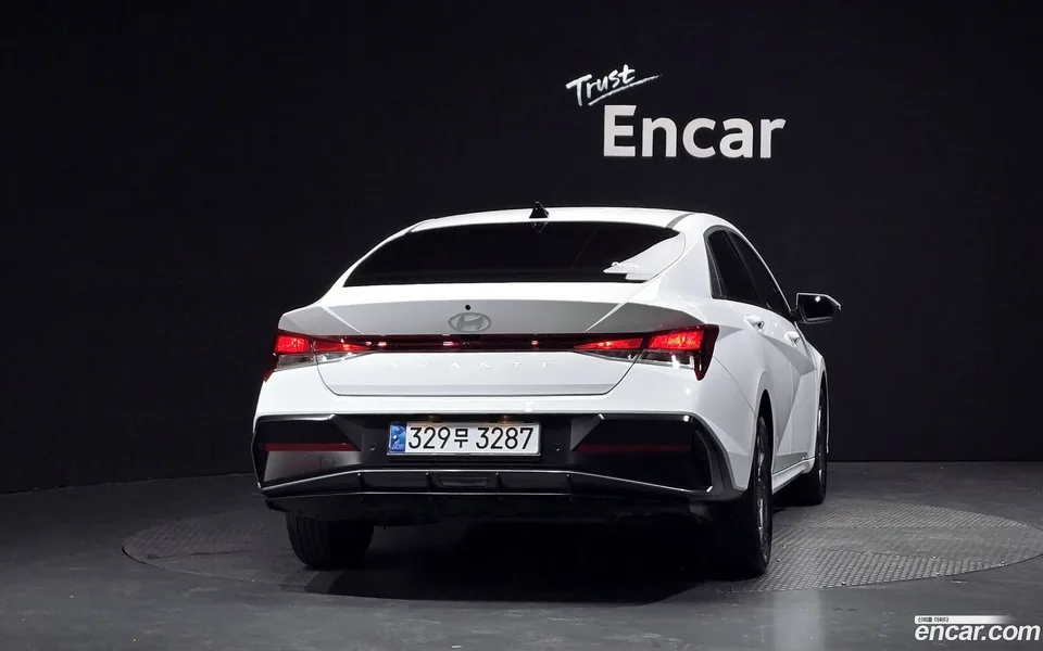 Hyundai Avante CN7 Hybrid 2025 — thumbnail 4