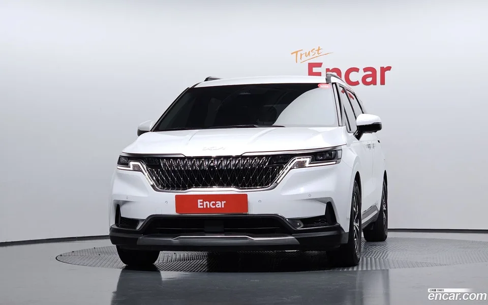 Kia Carnival 9 2022 — thumbnail 3