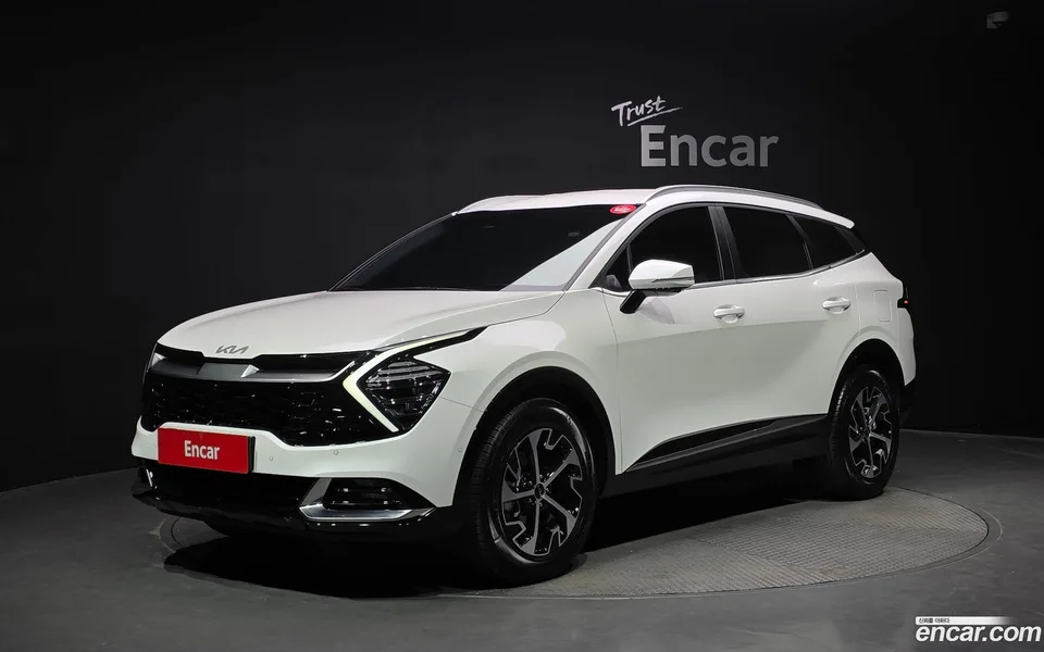 Kia Sportage Hybrid 2WD 2024 — photo 1, buy with delivery to Moscow