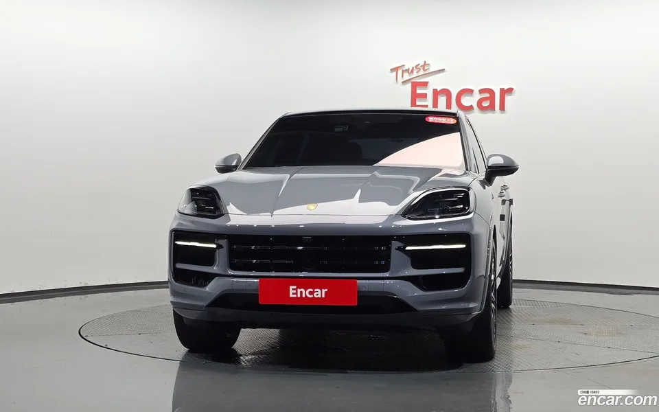 Porsche Cayenne 3.0 2024 — thumbnail 3