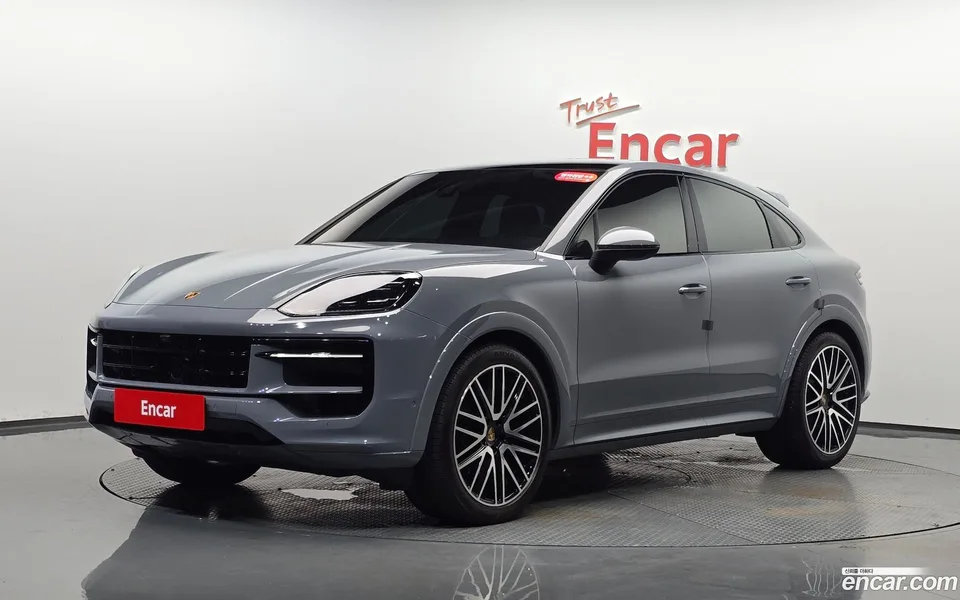 Porsche Cayenne 3.0 2024 — photo 1, buy with delivery to Moscow