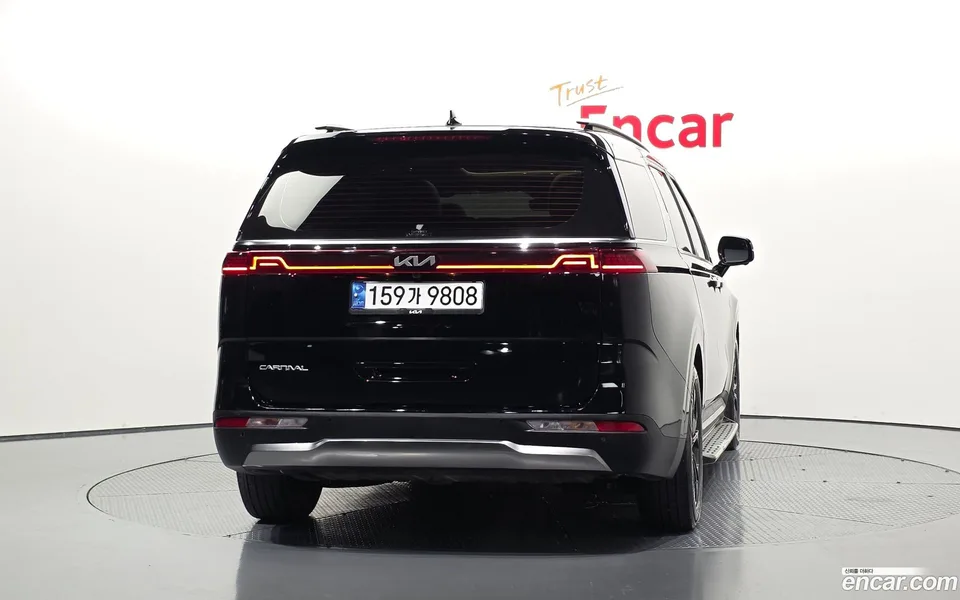 Kia Carnival 7 2022 — thumbnail 4