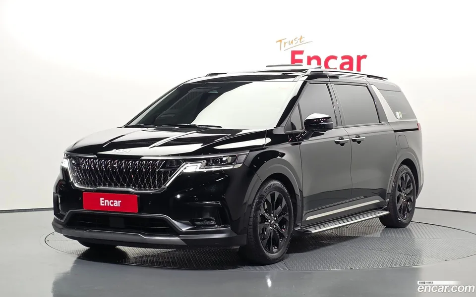Kia Carnival 7 2022 — photo 1, buy with delivery to Moscow