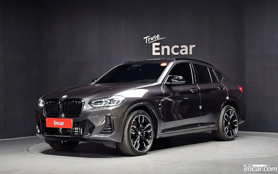 BMW X4 xDrive M40i 2024 — фото 1, купить с доставкой в Москву