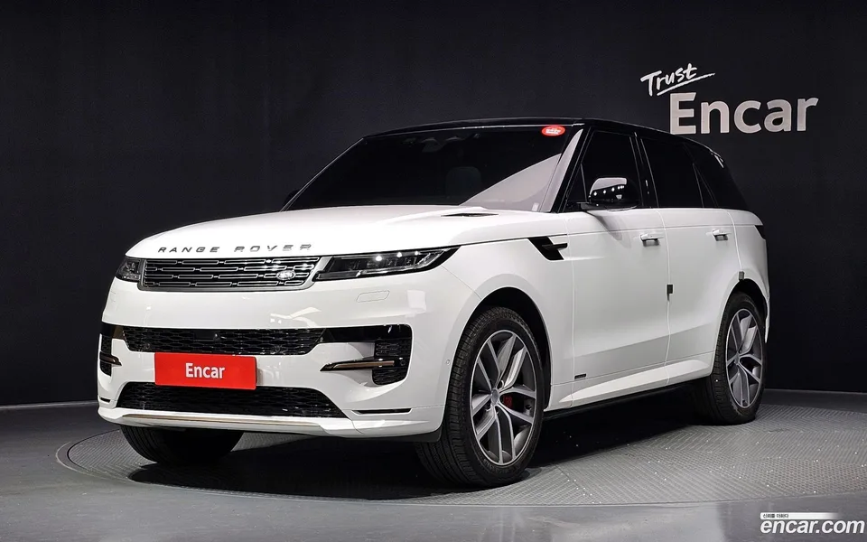 Land Rover Range Rover Sport P400 AB 2025 — photo 1, buy with delivery to Moscow