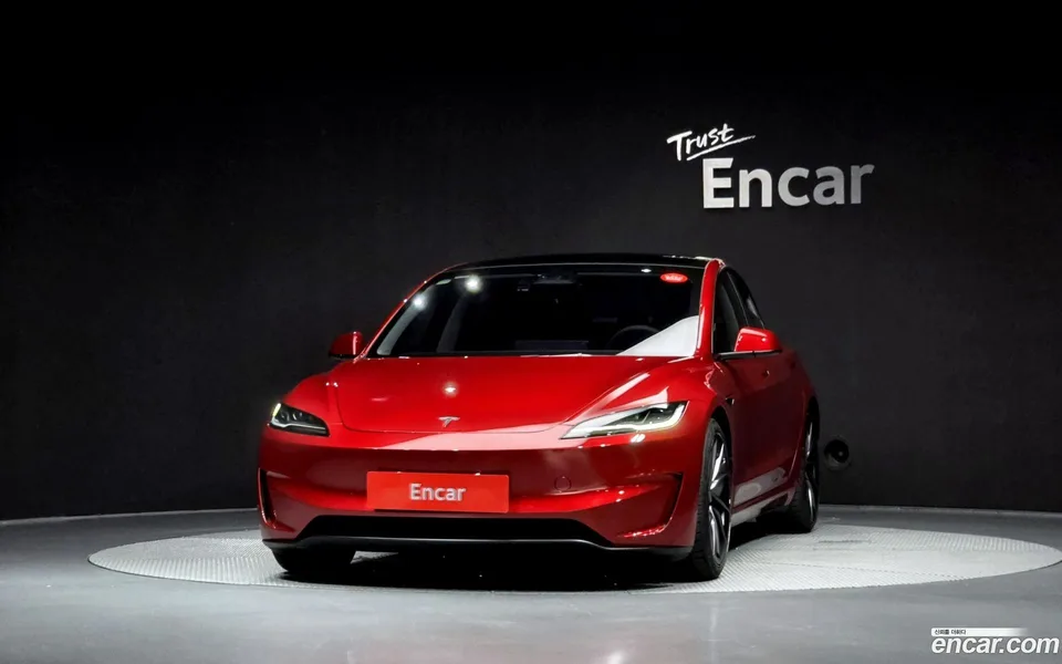 Tesla Model 3 AWD 2024 — thumbnail 3