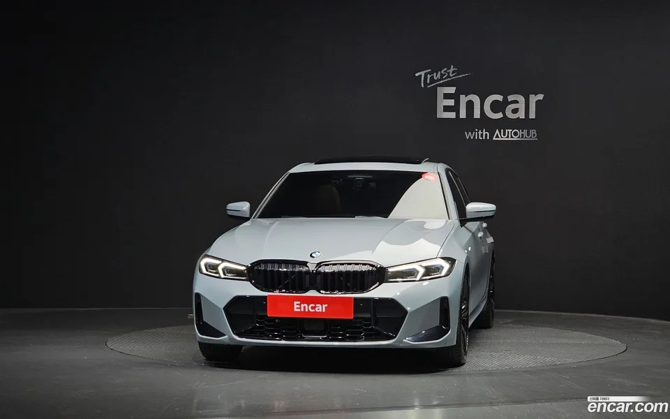 BMW 3 Series 320i M 2025 — thumbnail 3