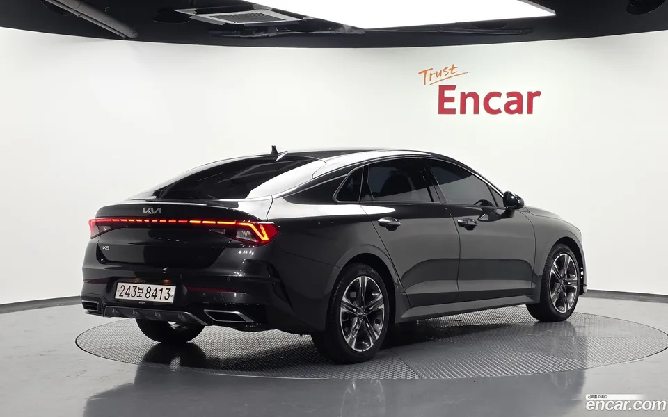 Kia K5 2.0 2023 — thumbnail 2