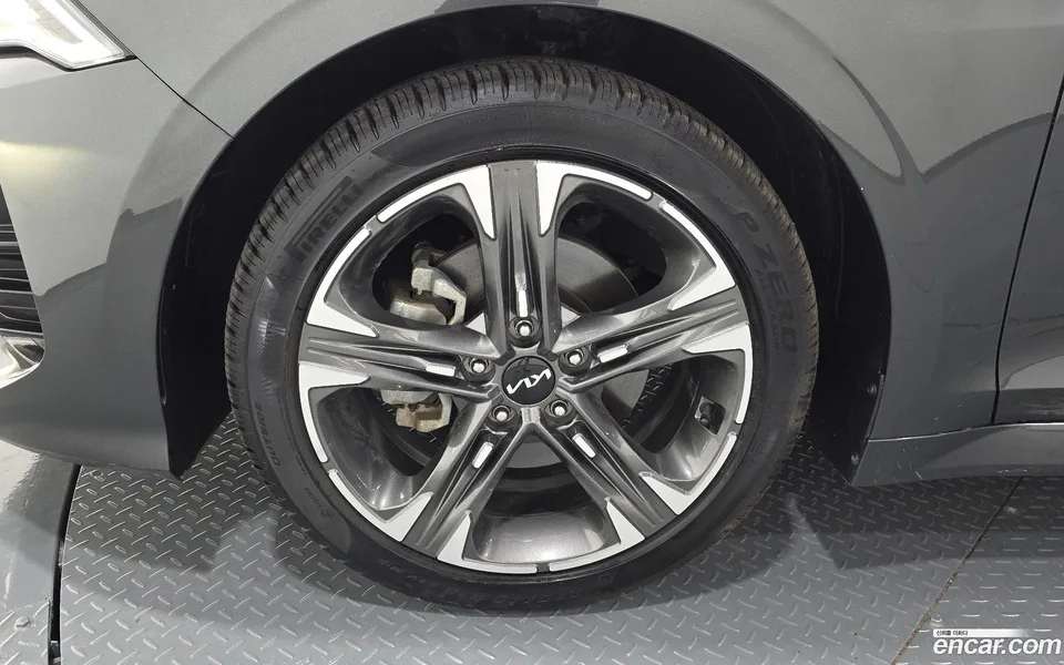 Kia K5 2.0 2023 — thumbnail 5