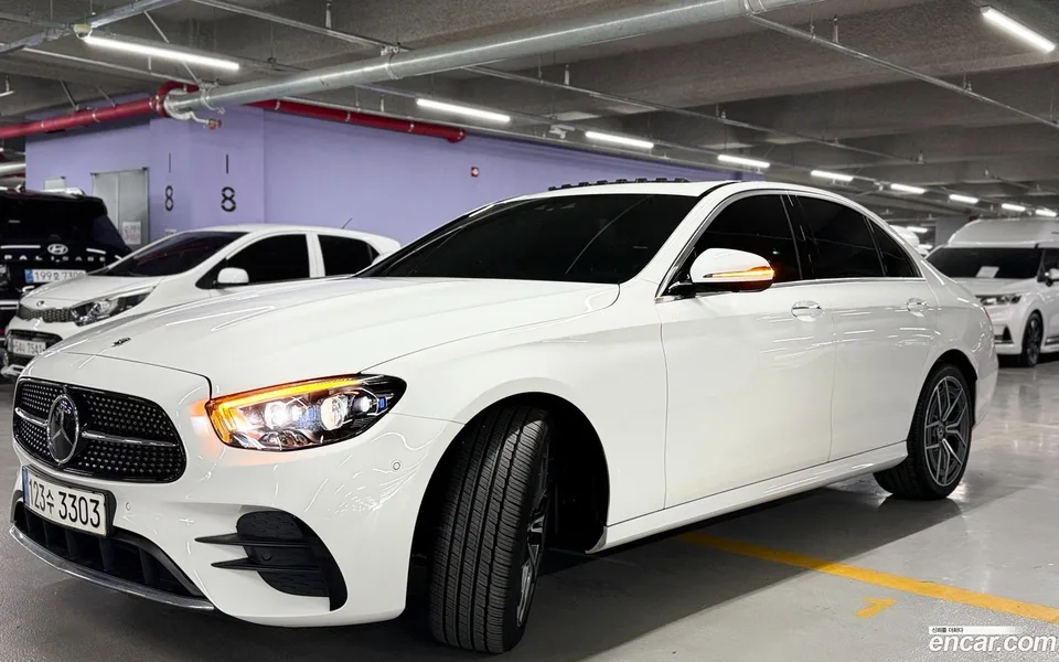 Mercedes-Benz E-Class E220d 4MATIC AMG Line 2022 — thumbnail 4