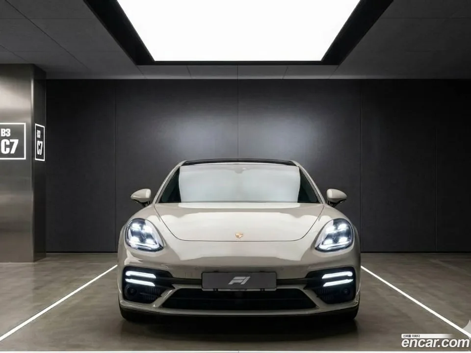 Porsche Panamera (971) 2.9 AWD 2024 — photo 1, buy with delivery to Moscow