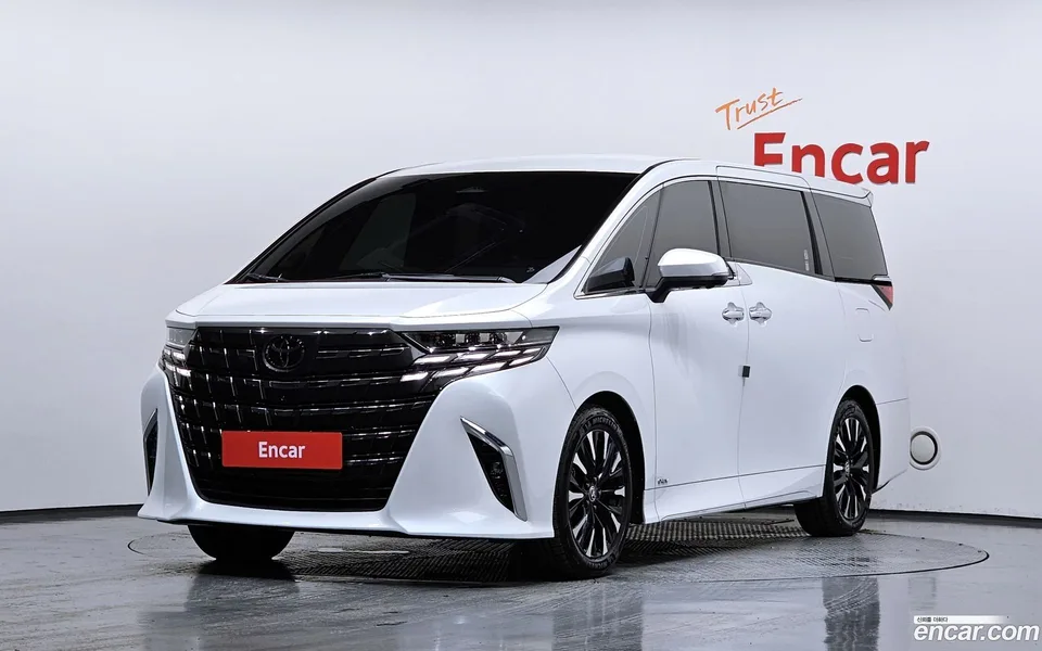 Toyota Alphard 2.5 HEV AWD 2025 — photo 1, buy with delivery to Moscow