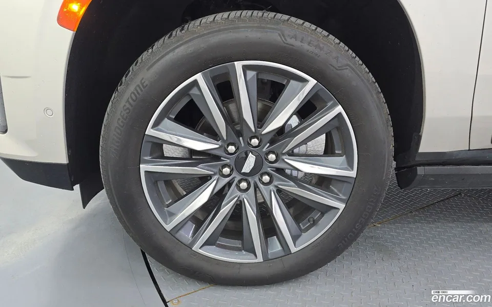Cadillac Escalade 6.2 ESV 2023 — thumbnail 5