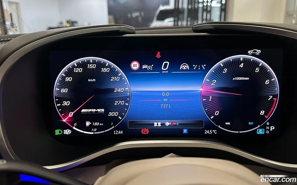 Mercedes-Benz SL-Class AMG SL43 2025 — миниатюра 2