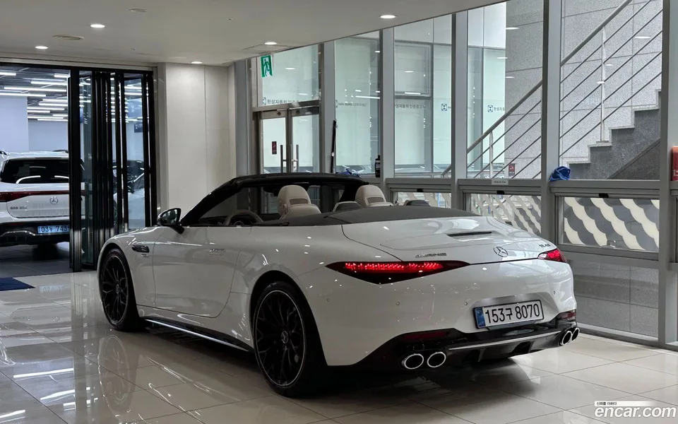 Mercedes-Benz SL-Class AMG SL43 2025 — миниатюра 4