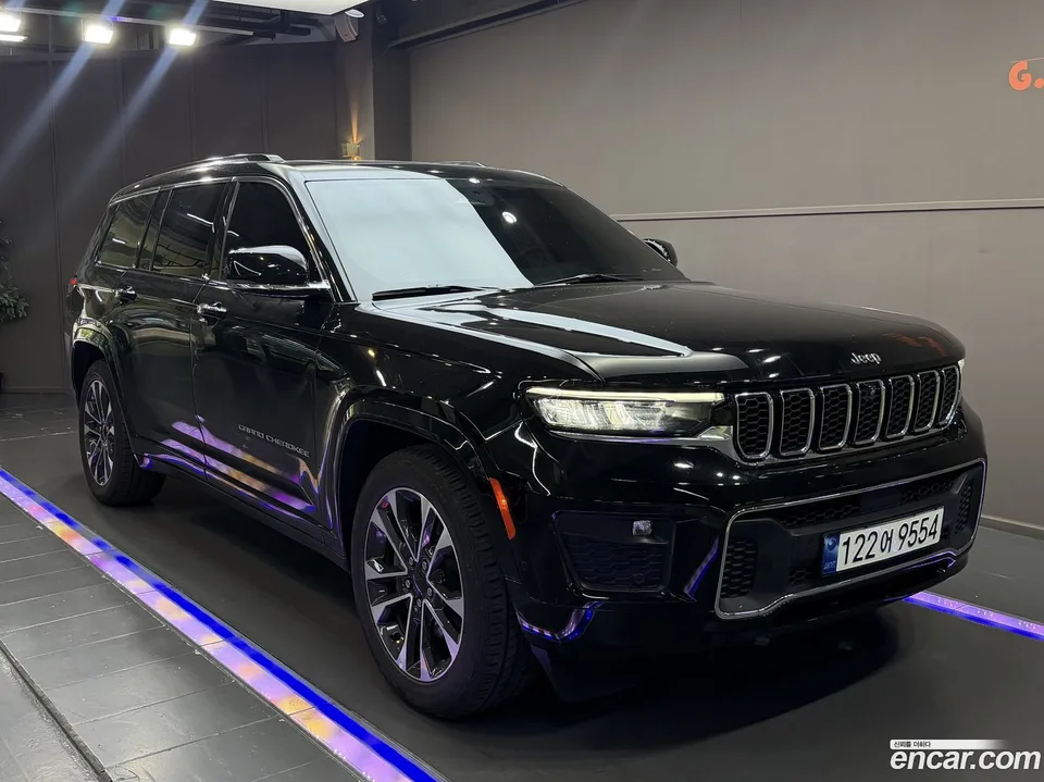 Jeep Grand Cherokee L 3.6 2022 — photo 1, buy with delivery to Moscow