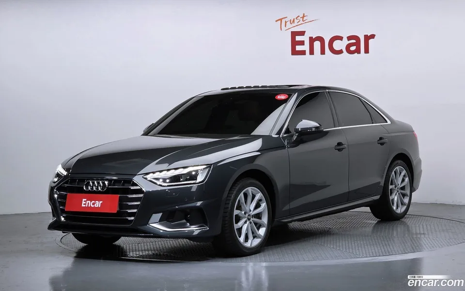 Audi A4 40 TFSI 2023 — photo 1, buy with delivery to Moscow