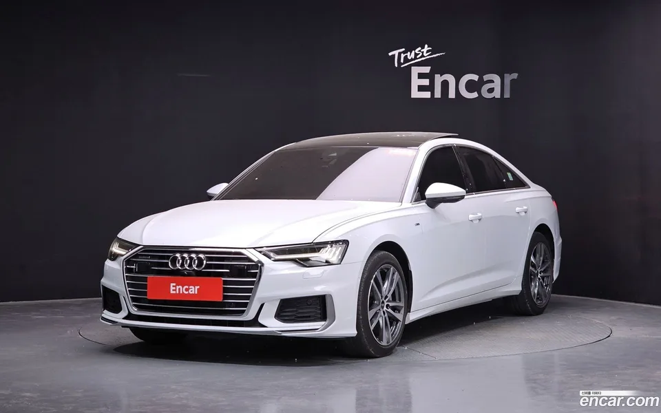 Audi A6 45 TFSI 2023 — photo 1, buy with delivery to Moscow