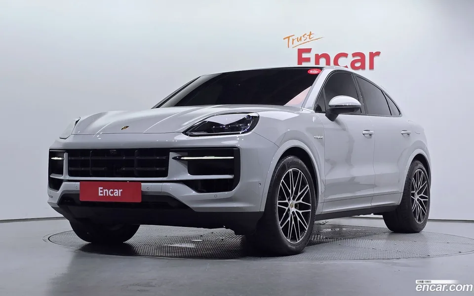 Porsche Cayenne 3.0 E- 2024 — photo 1, buy with delivery to Moscow