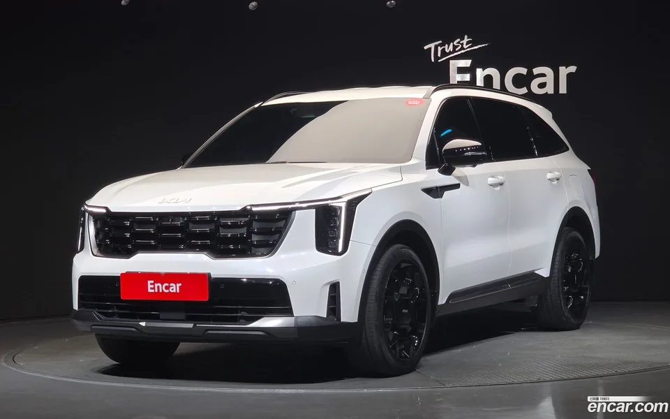 Kia Sorento 2.5T 2WD 2023 — photo 1, buy with delivery to Moscow